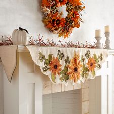 Sunflowers Mantel Scarf 