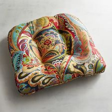 Standard Contour Chair Cushion in Vibrant Paisley